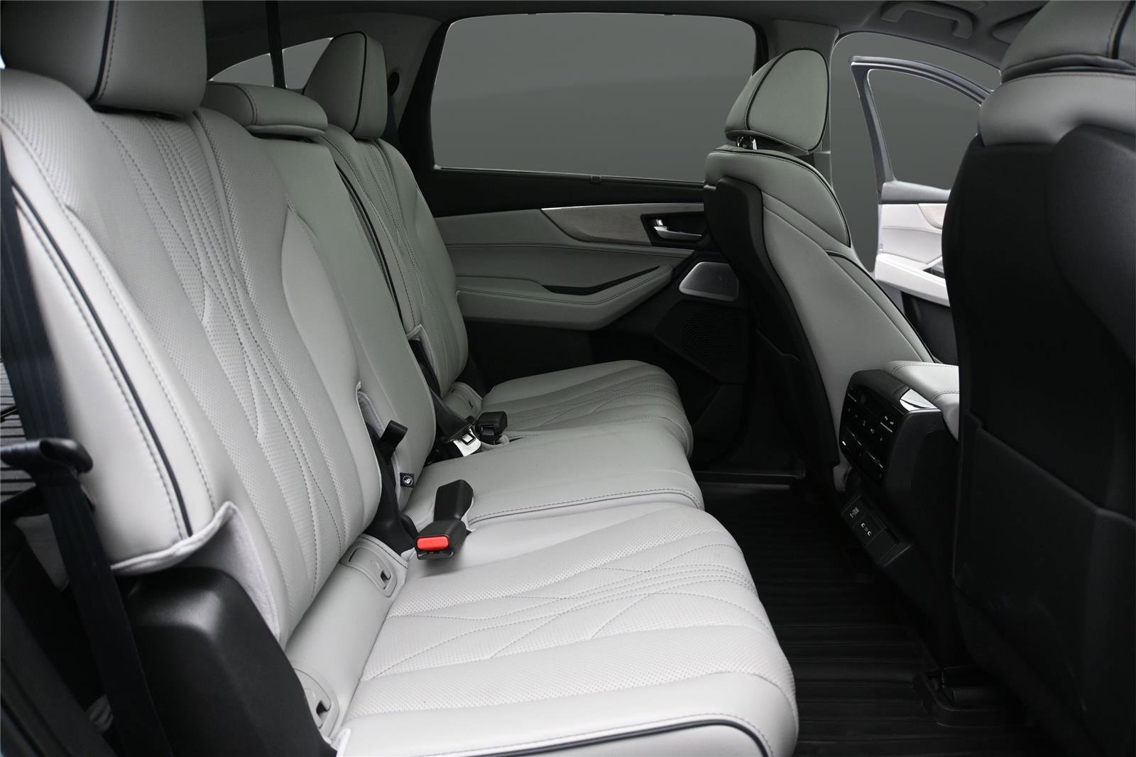 Certified 2026 Acura MDX SH-AWD w/ Advance Package image 20