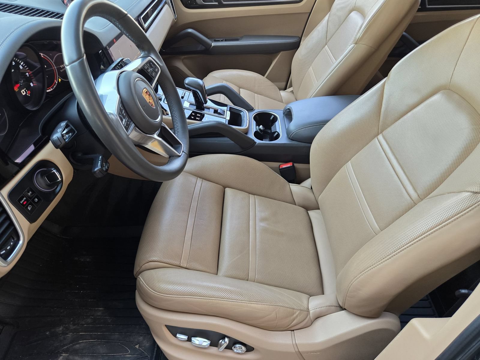Used 2019 Porsche Cayenne AWD/4WD image 13
