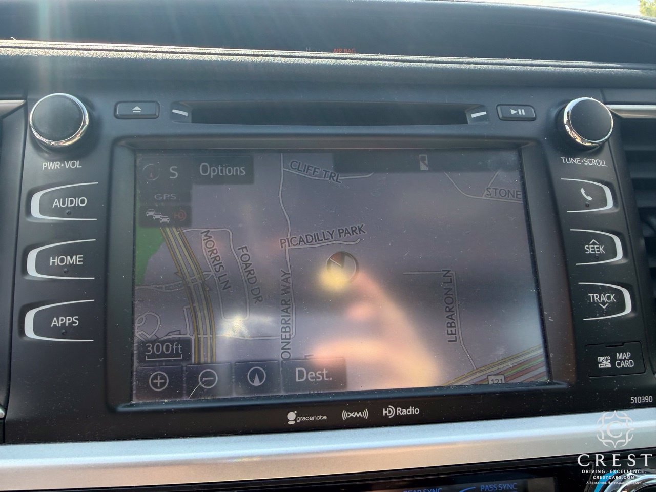 Used 2019 Toyota Highlander XLE FWD image 21