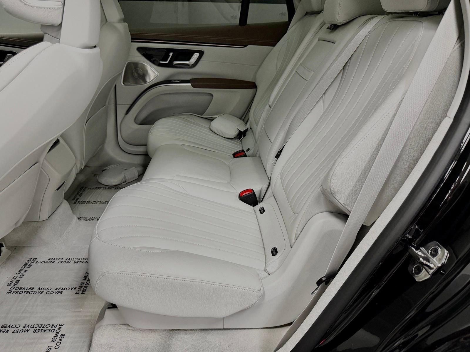 Used 2023 Mercedes-Benz EQS 580 4MATIC SUV image 38