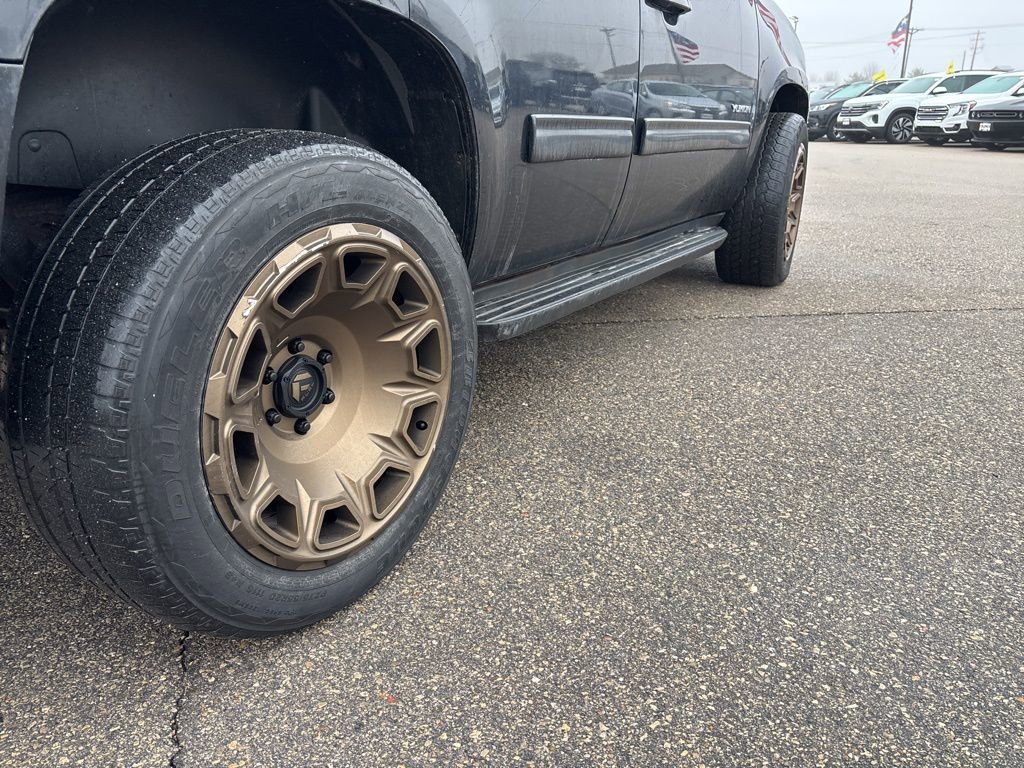 Used 2012 GMC Yukon SLT w/ SLT-2 Equipment Package image 7