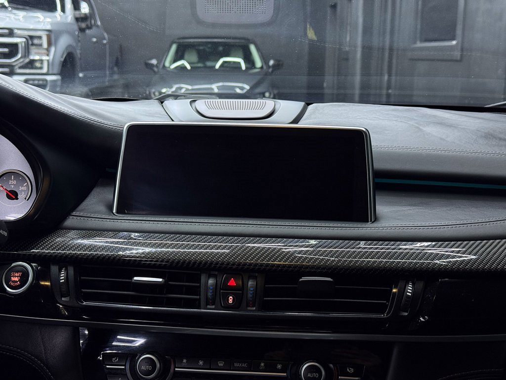 Used 2018 BMW X5 M w/ Executive Package image 24