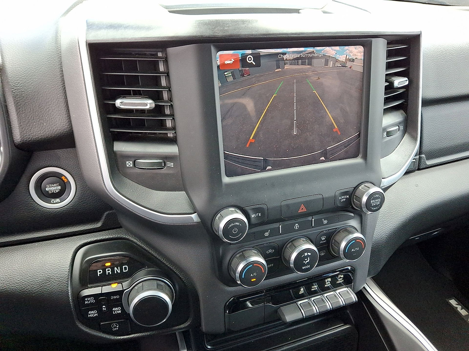Used 2022 RAM 1500 Big Horn AWD/4WD image 15