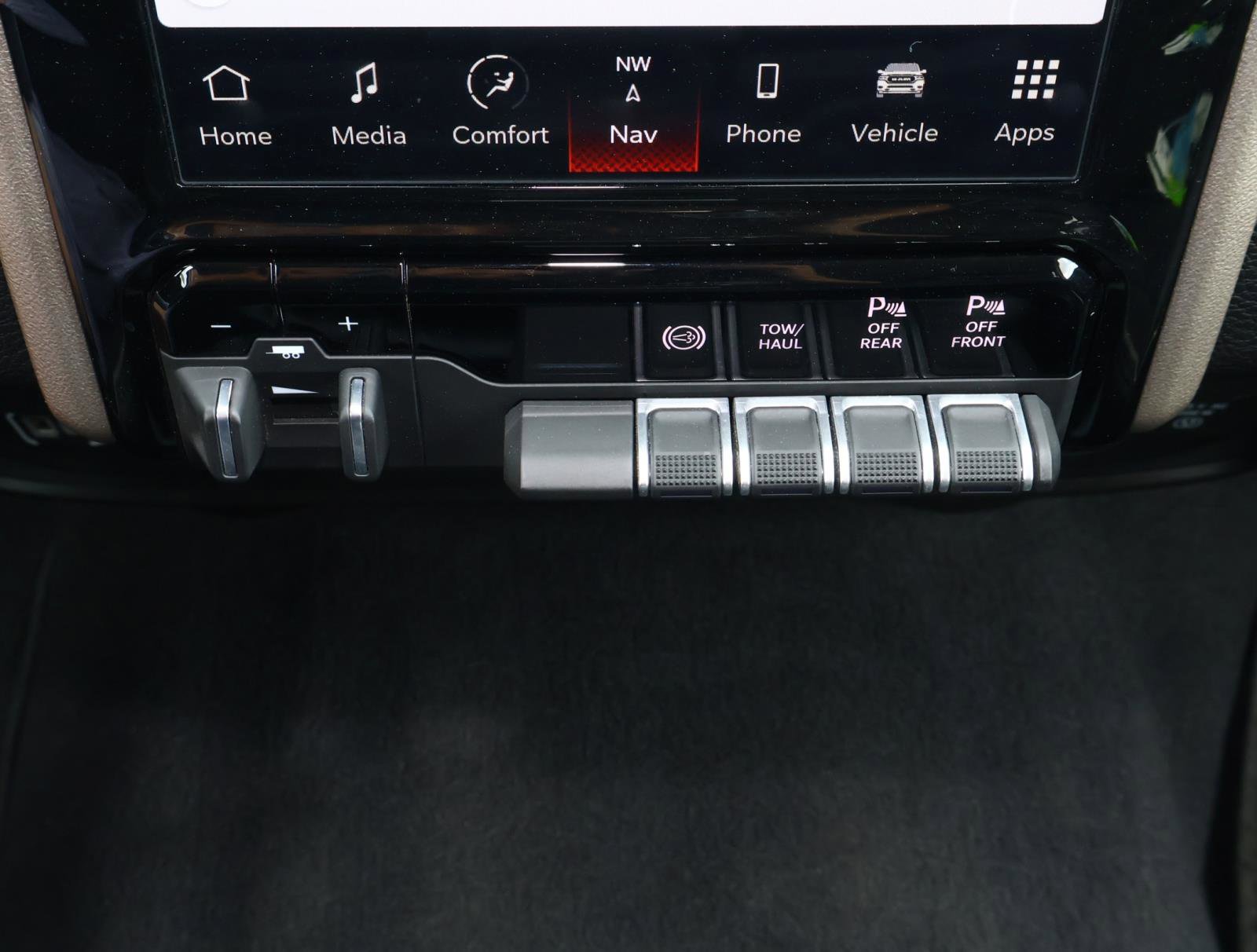 Used 2024 RAM 2500 Laramie image 31