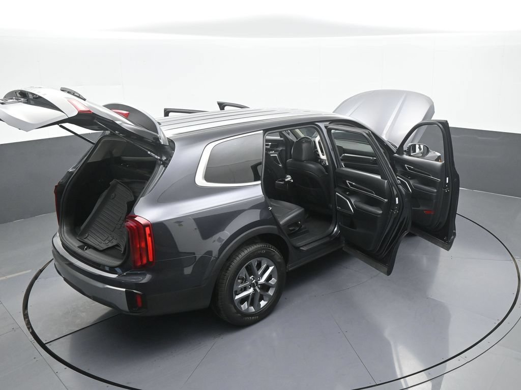 Used 2025 Kia Telluride LX FWD image 67