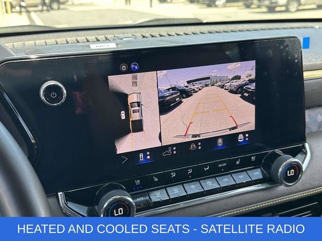 Used 2025 Chevrolet Colorado ZR2 w/ Technology Package AWD/4WD image 4