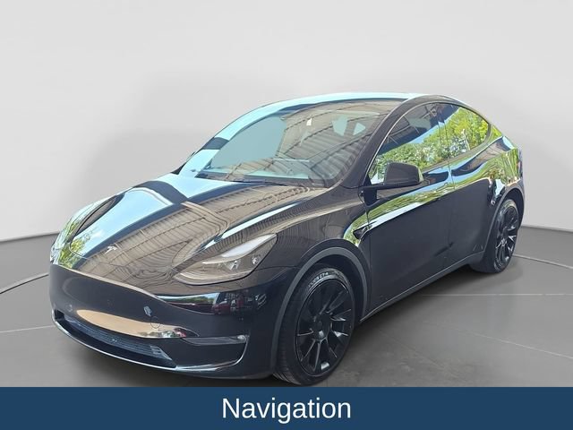 Used 2025 Tesla Model Y Long Range AWD/4WD image 4