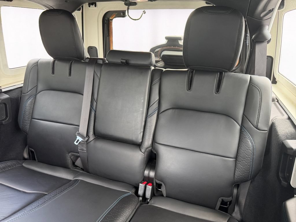 Used 2024 Jeep Wrangler High Altitude AWD/4WD image 13