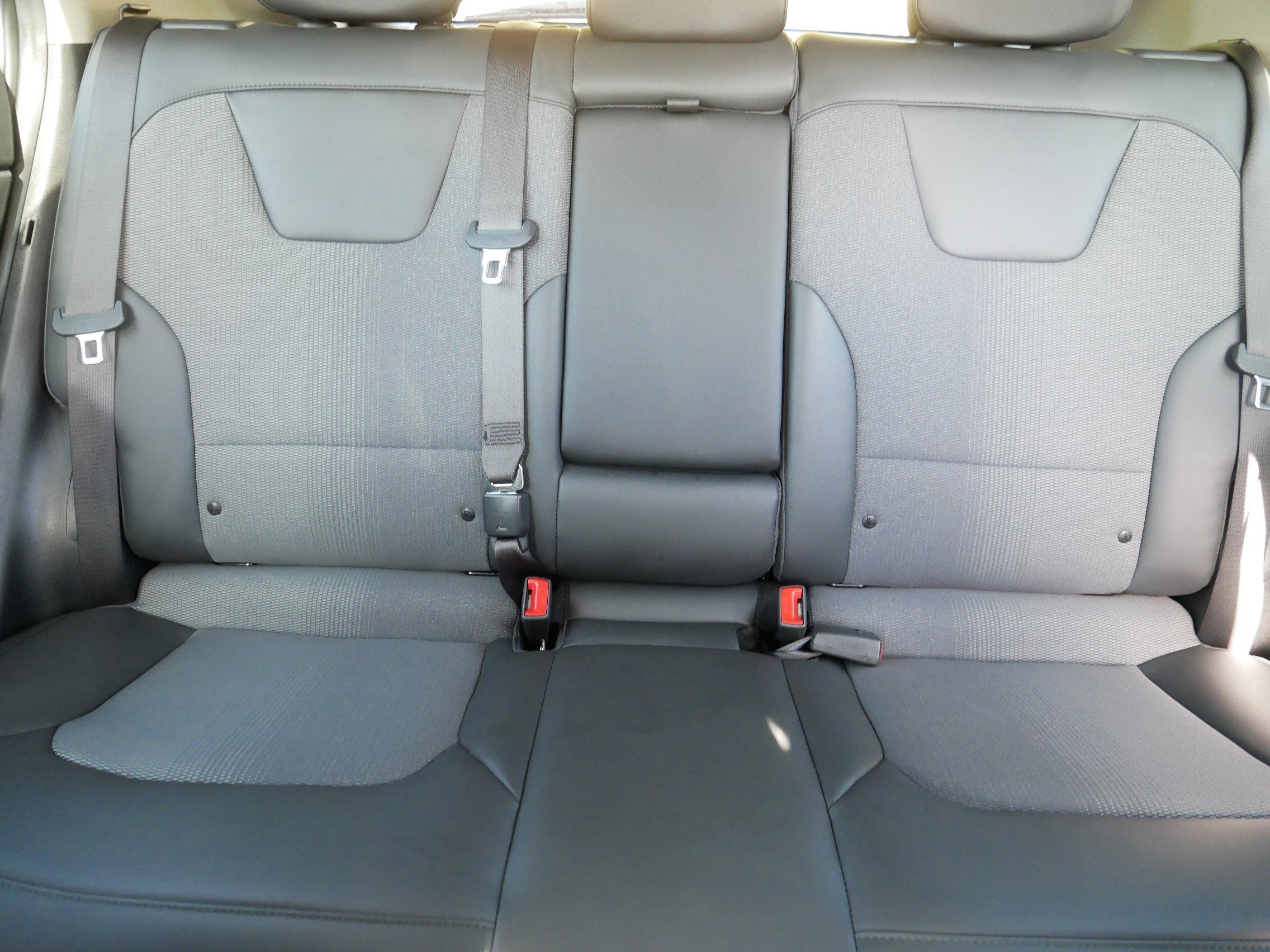 Certified 2024 Kia Niro Wind w/ Wind Preserve Package FWD image 13