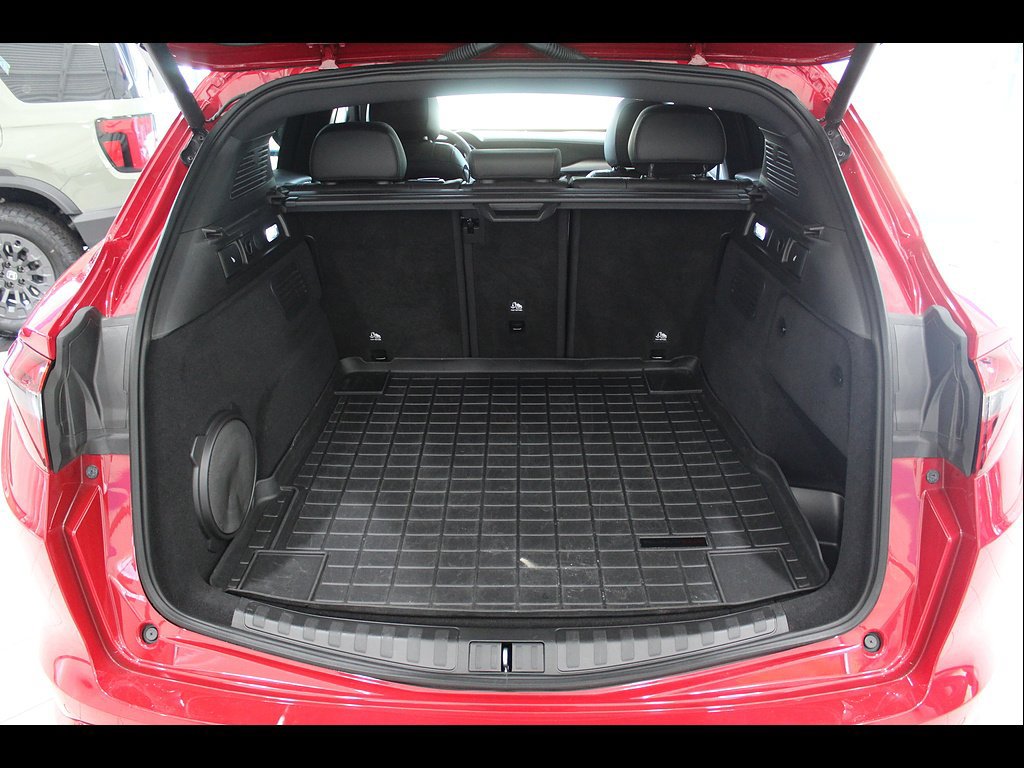 Used 2022 Alfa Romeo Stelvio Veloce AWD/4WD image 19