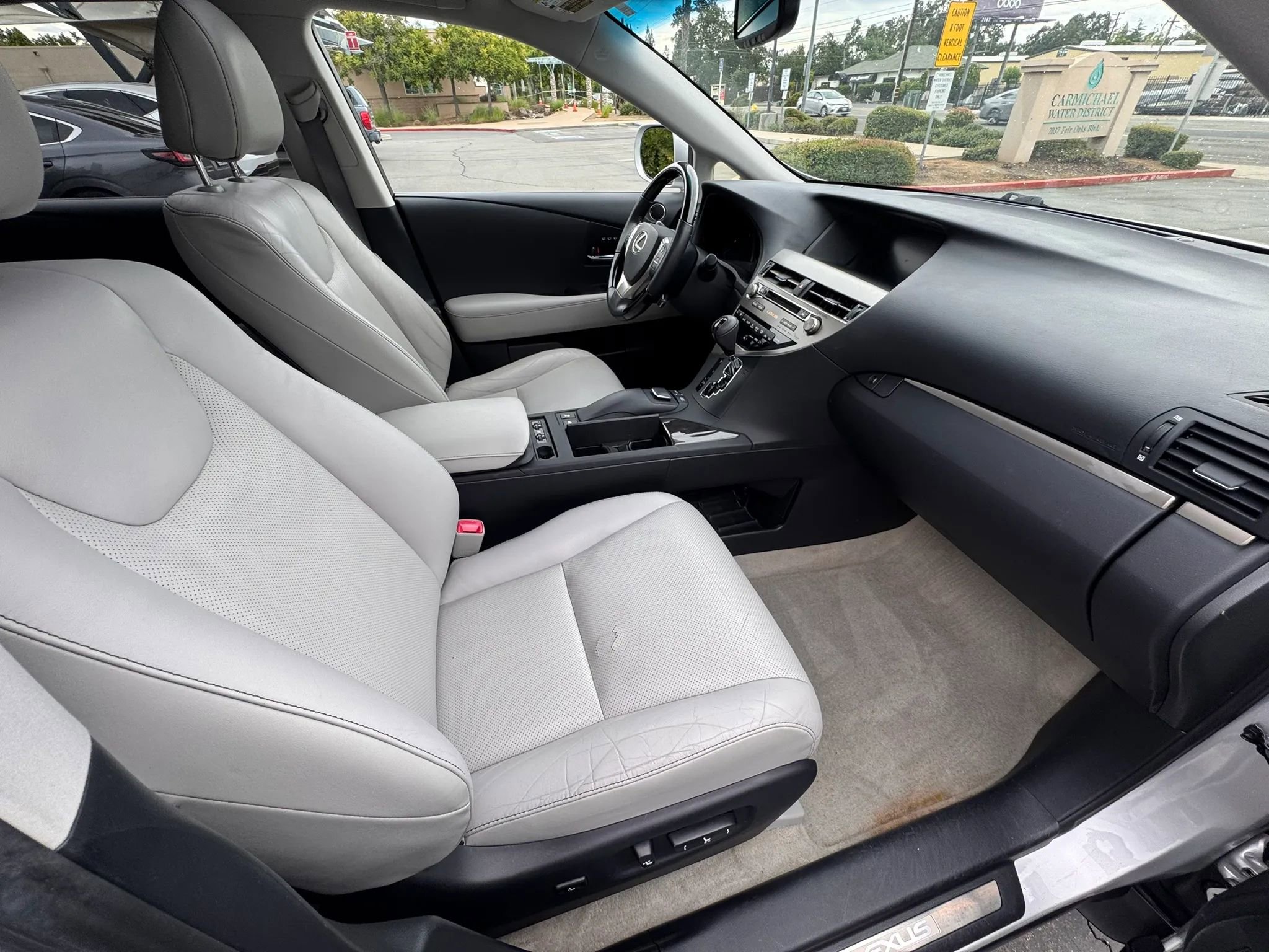 Used 2014 Lexus RX 450h AWD image 12
