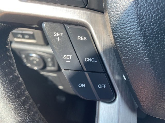 Used 2016 Ford F150 Platinum w/ Trailer Tow Package image 26