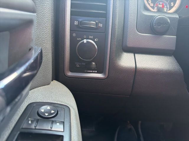 Used 2016 RAM 3500 Tradesman w/ Power & Remote Entry Group RWD image 18