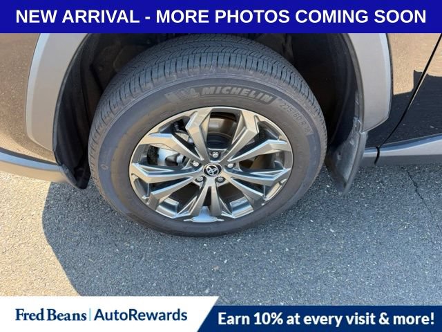 Used 2024 Toyota RAV4 Limited w/ Advanced Technology Package AWD/4WD image 4