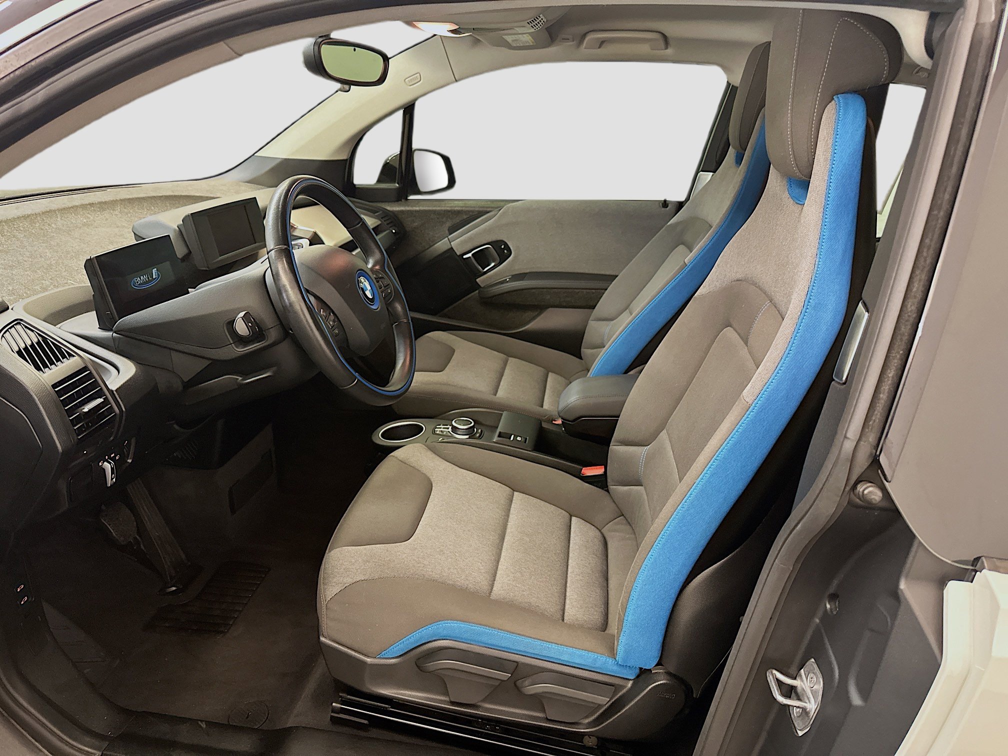 Used 2021 BMW i3 image 13