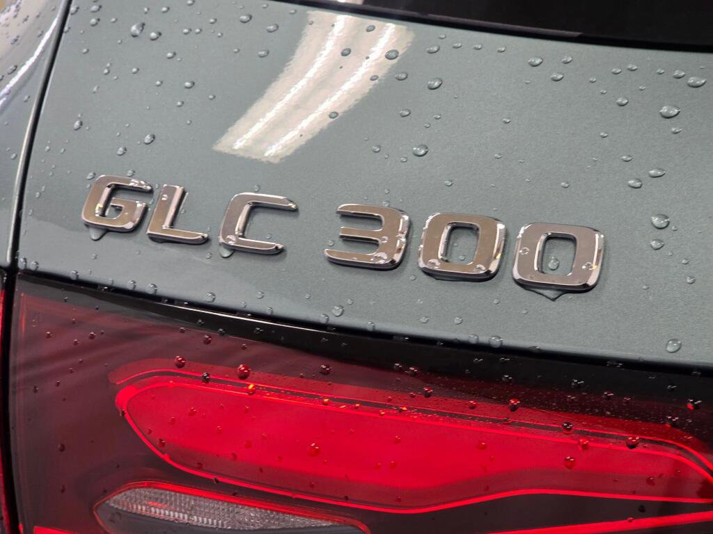 New 2026 Mercedes-Benz GLC 300 4MATIC image 33