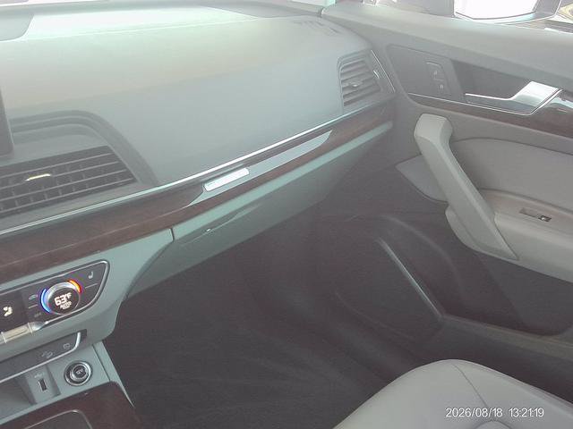 Used 2020 Audi Q5 2.0T Premium w/ Convenience Package AWD/4WD image 12