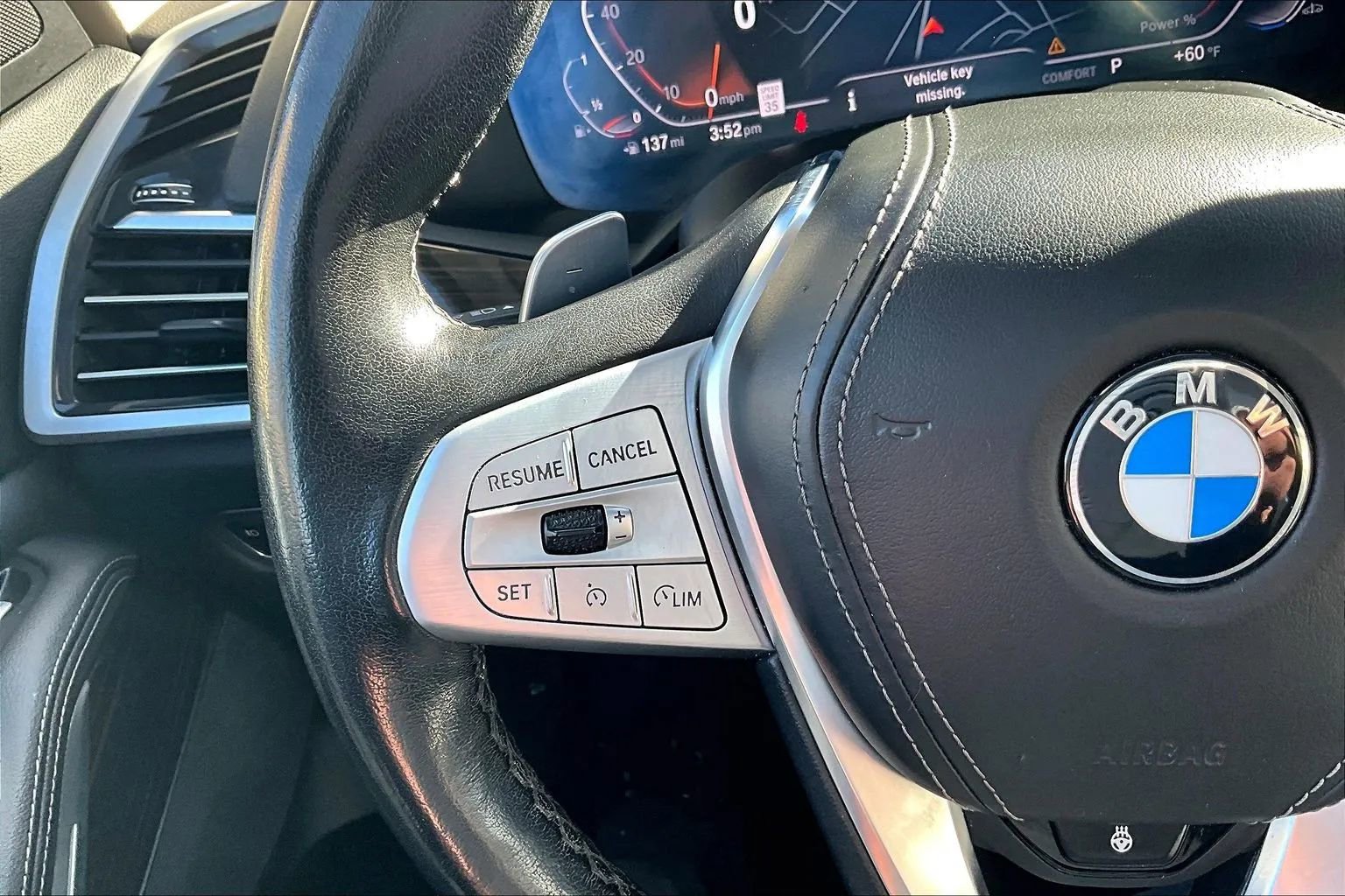 Used 2021 BMW X7 xDrive40i w/ Parking Assistance Package image 17