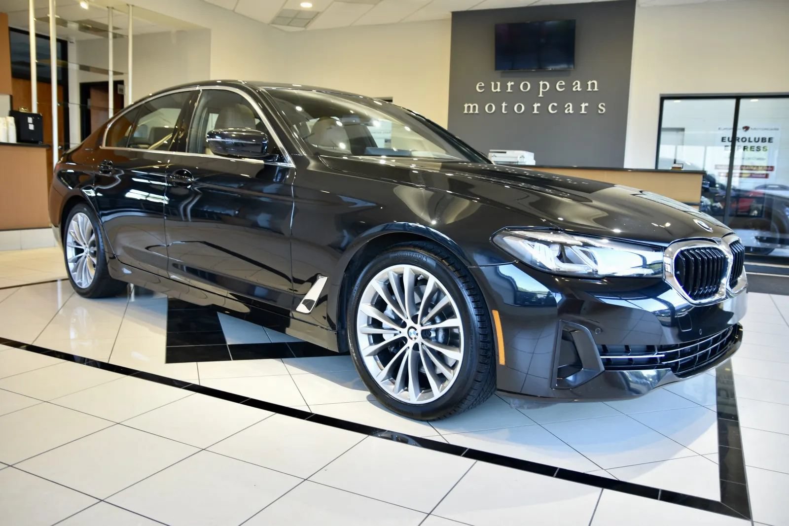 Used 2022 BMW 530i xDrive w/ Premium Package