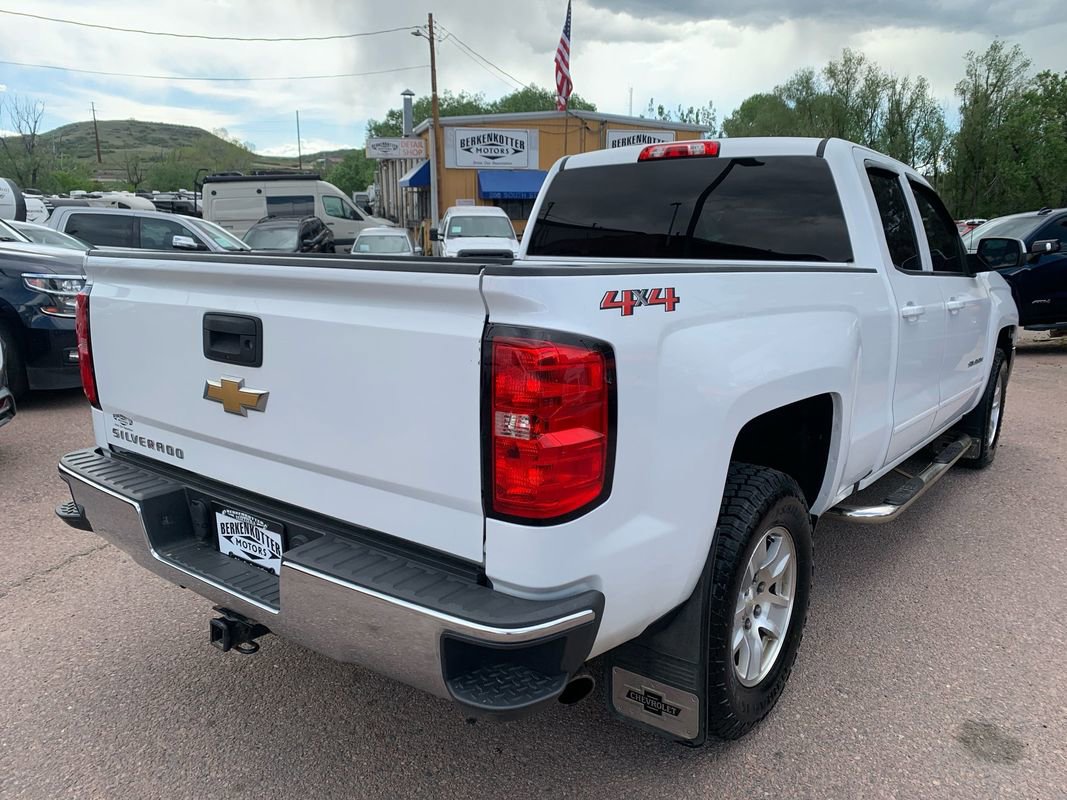 Used 2018 Chevrolet Silverado 1500 LT AWD/4WD image 7