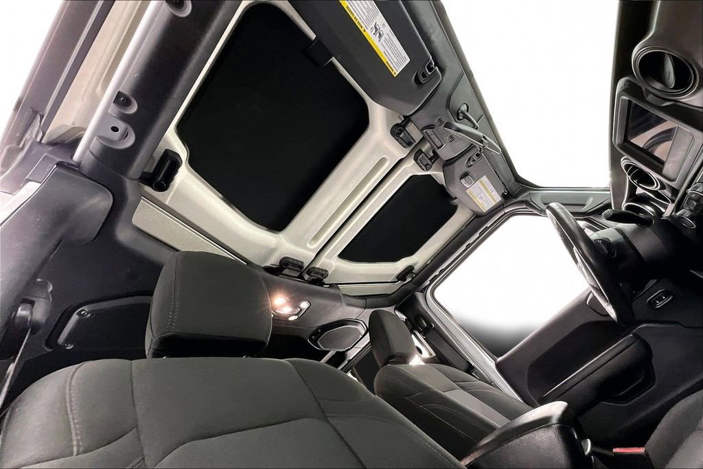 Used 2022 Jeep Gladiator Willys image 23