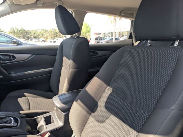 Used 2020 Nissan Rogue Sport S image 14