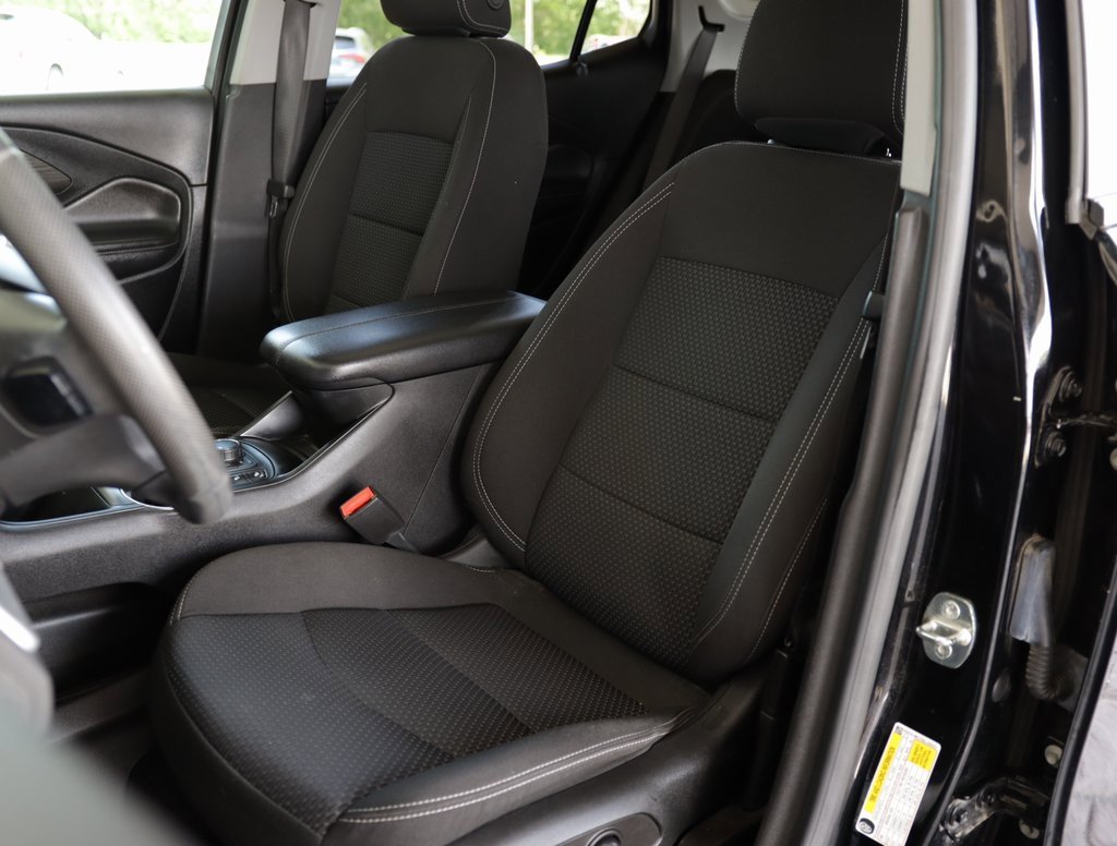 Used 2022 GMC Terrain SLE w/ Driver Convenience Package image 20