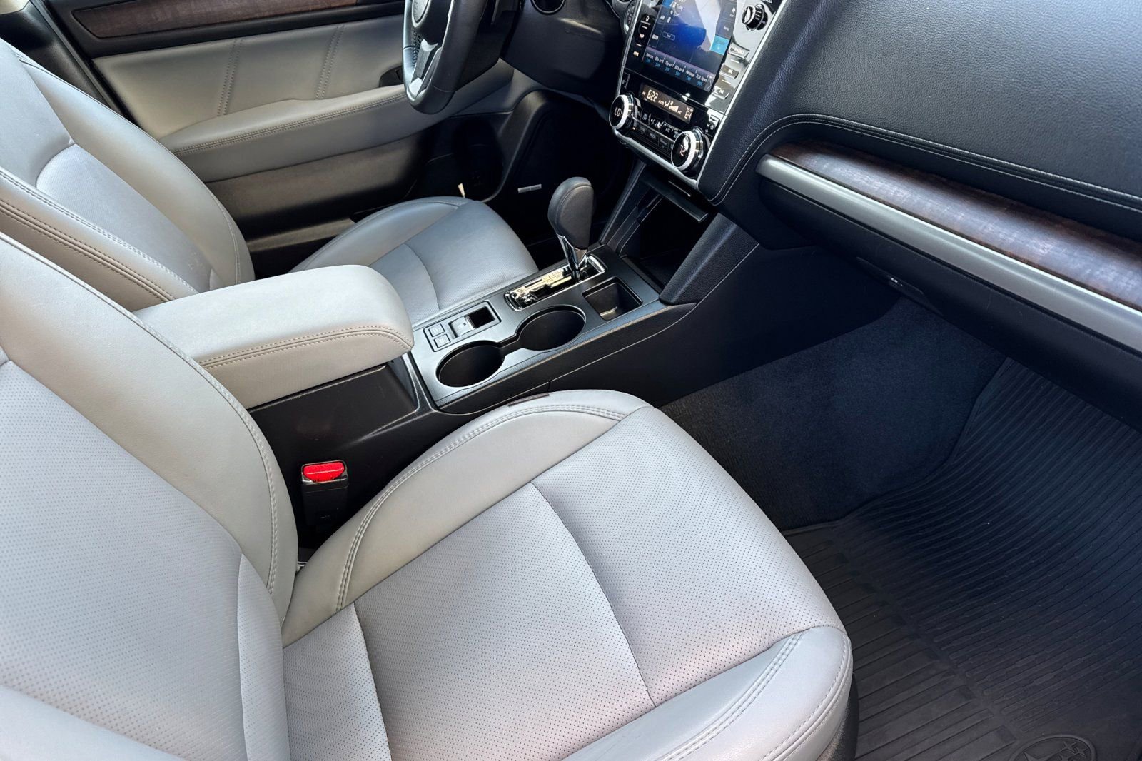 Used 2019 Subaru Outback 2.5i Limited AWD/4WD image 16