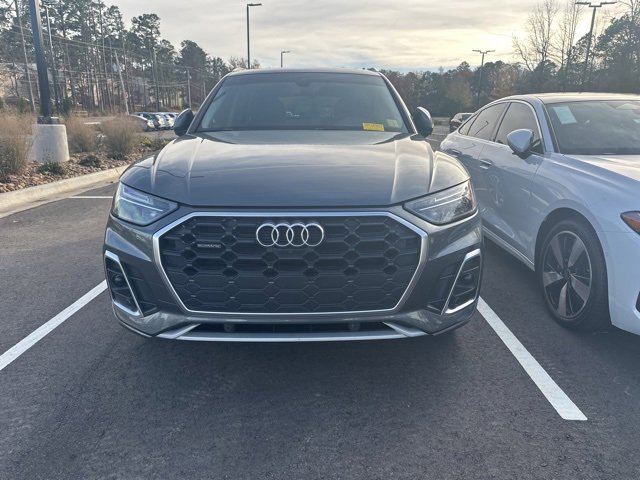 Certified 2023 Audi Q5 2.0T Premium Plus image 2