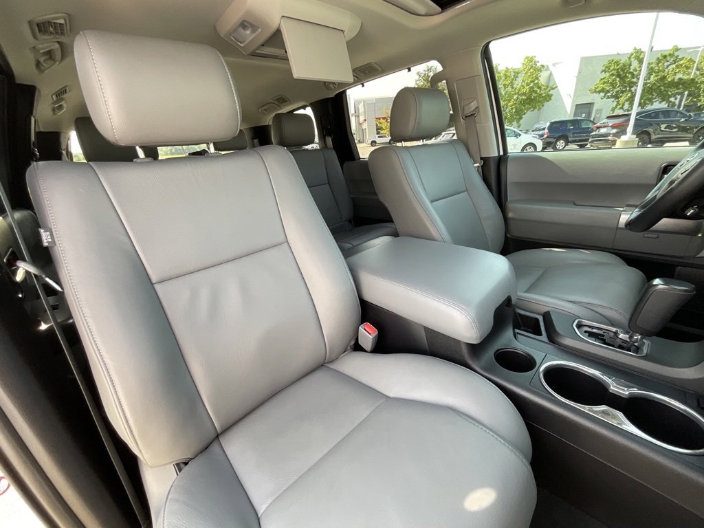 Used 2019 Toyota Sequoia Limited w/ Safety & Convenience Package image 21