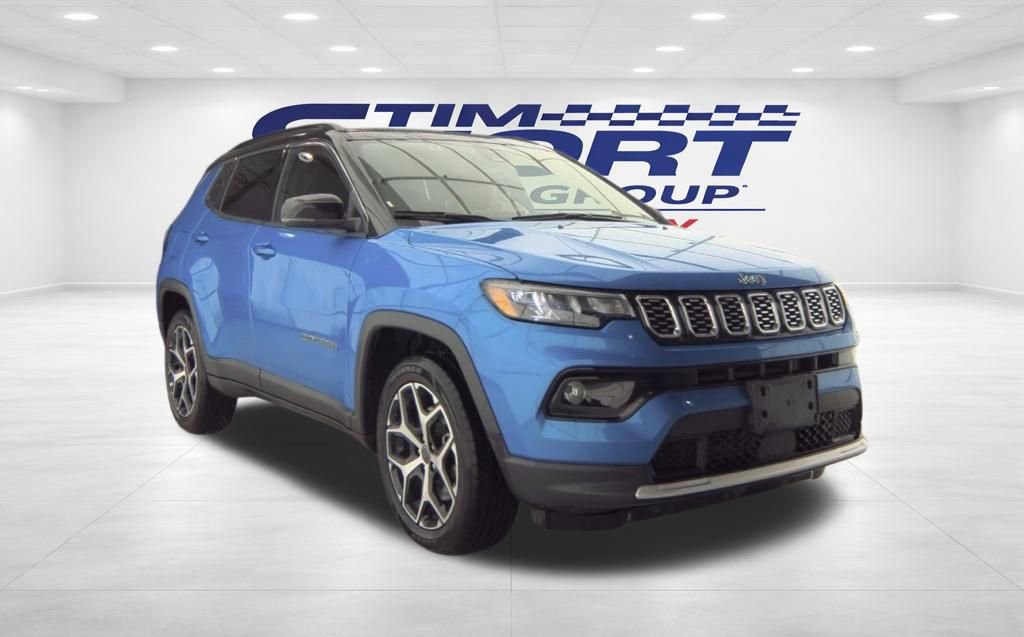 Used 2025 Jeep Compass Limited AWD/4WD image 4