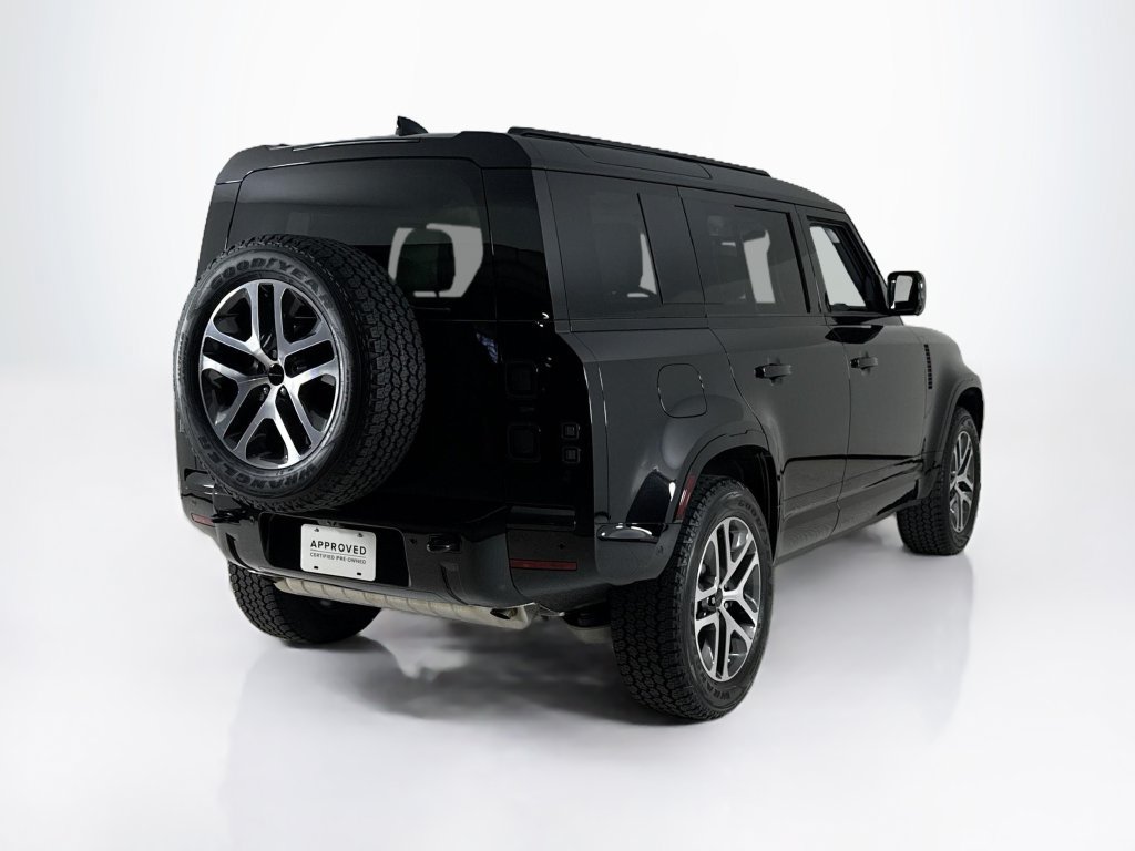 Used 2026 Land Rover Defender 110 X-Dynamic SE AWD/4WD image 5