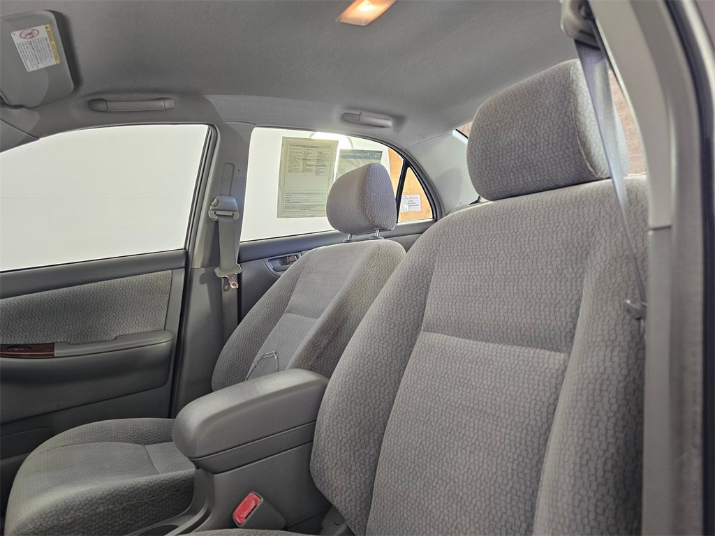 Used 2004 Toyota Corolla LE image 24