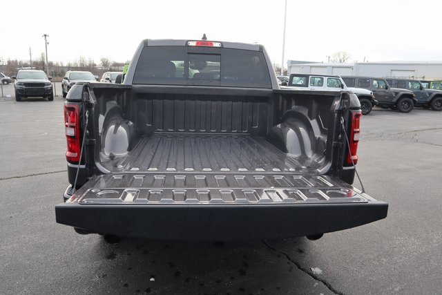 New 2026 RAM 1500 4x4 Crew Cab image 23