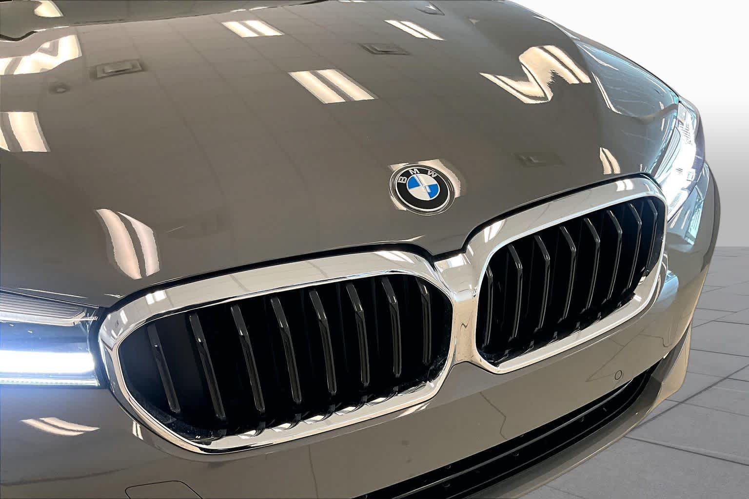 Used 2022 BMW 530i w/ Executive Package RWD image 27