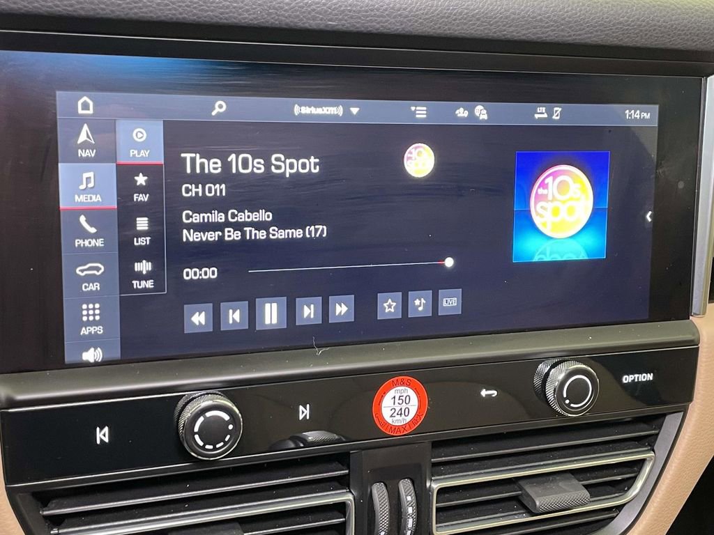 Certified 2025 Porsche Macan image 31