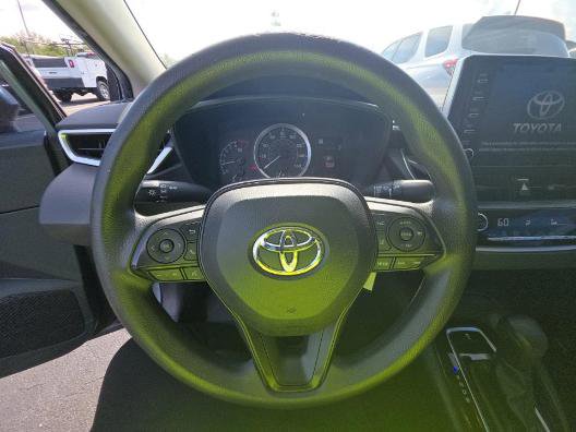 Used 2020 Toyota Corolla LE FWD image 5