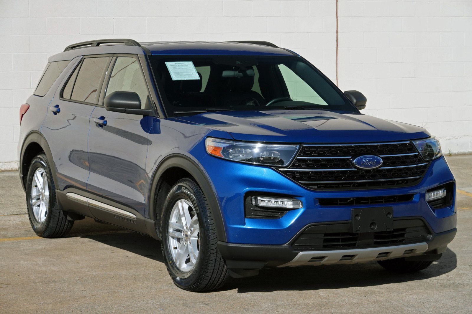 Used 2020 Ford Explorer XLT w/ Equipment Group 202A RWD image 48