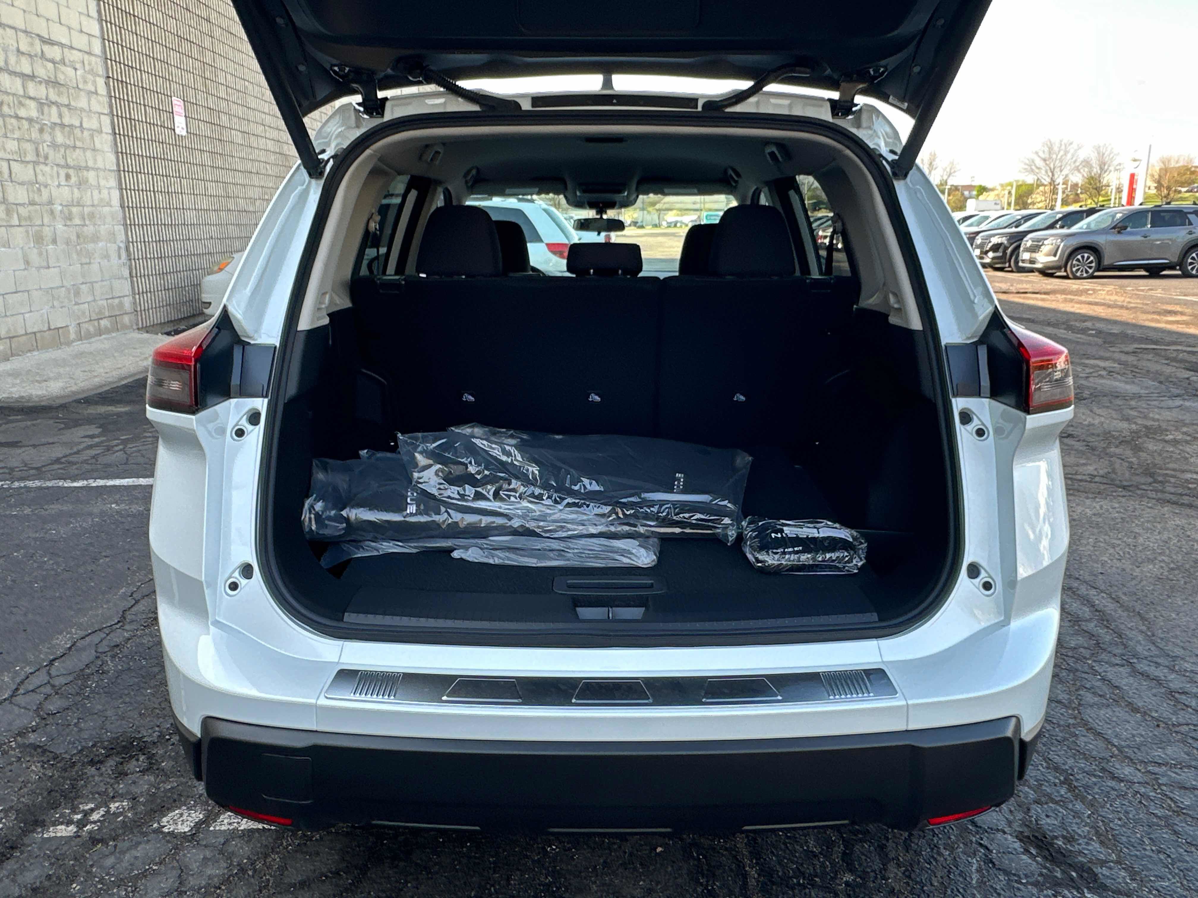 New 2026 Nissan Rogue SV w/ Cold Weather Package AWD/4WD image 14