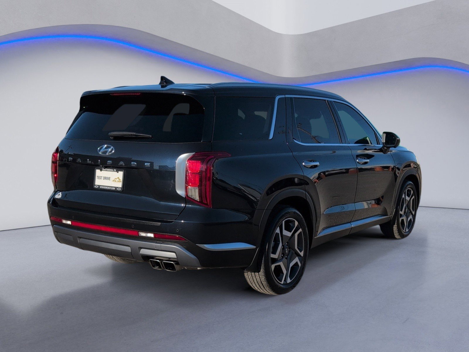 Used 2023 Hyundai Palisade Limited image 3