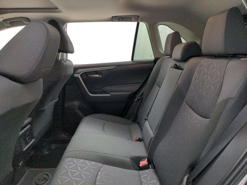 Used 2025 Toyota RAV4 XLE w/ Convenience Package AWD/4WD image 25