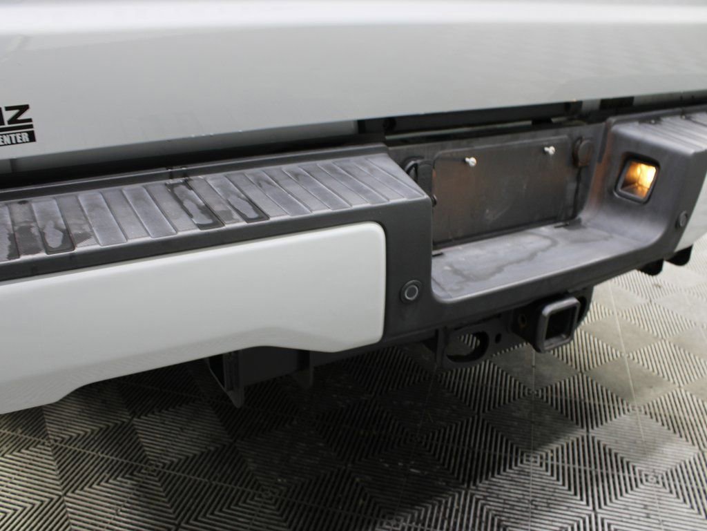 Used 2025 Ford F350 Lariat w/ Black Appearance Package image 49