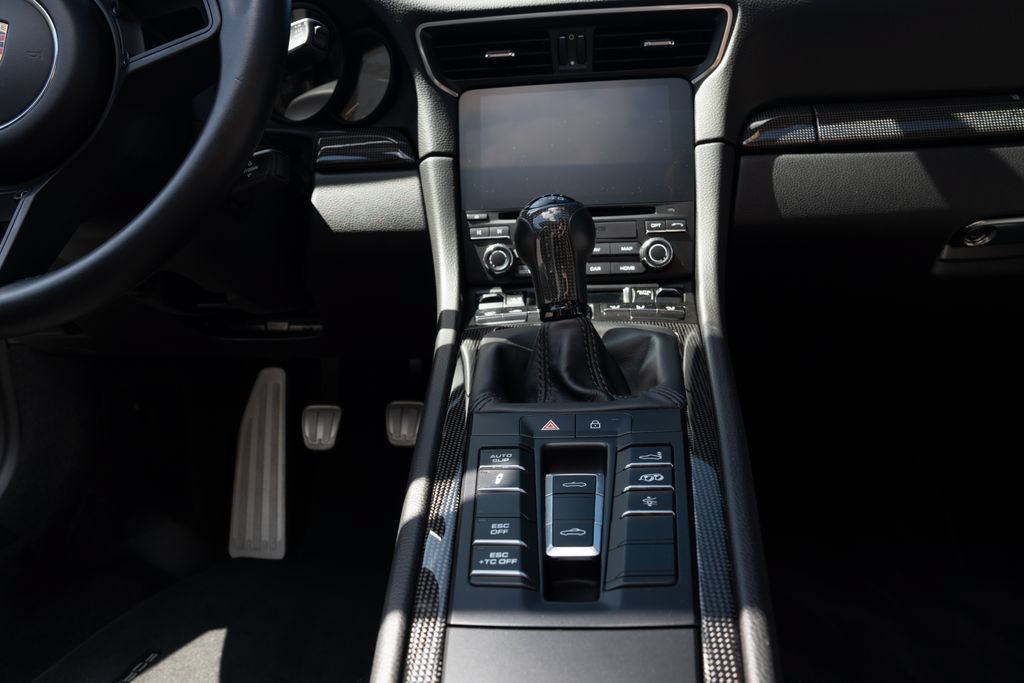 Used 2019 Porsche 911 Speedster RWD image 34