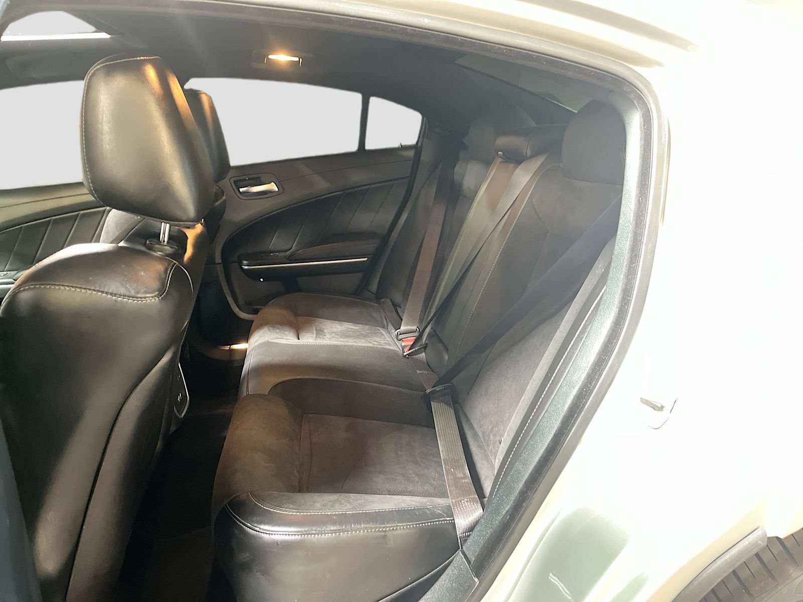 Used 2022 Dodge Charger Scat Pack w/ Dynamics Package RWD image 24