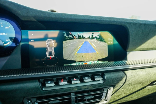 Used 2025 Porsche 911 GT3 RS image 41