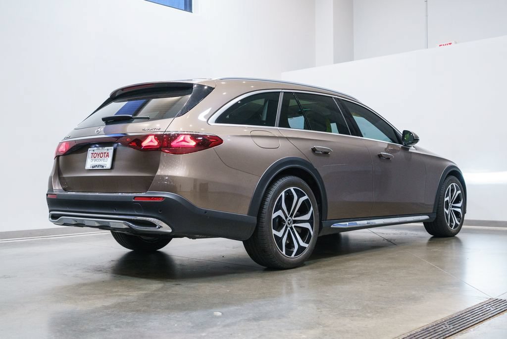 Used 2025 Mercedes-Benz E 450 4MATIC All-Terrain Wagon image 9