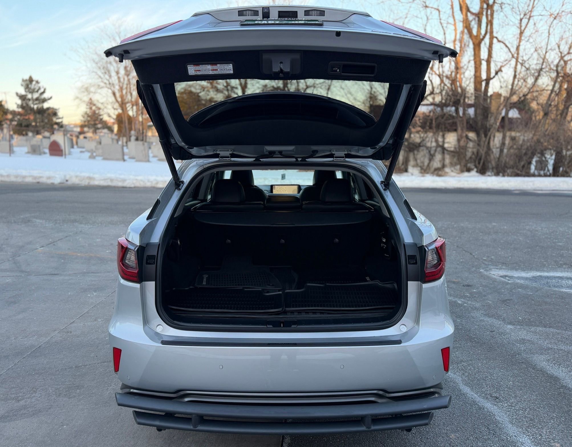 Used 2019 Lexus RX 450h AWD w/ Navigation Package image 12