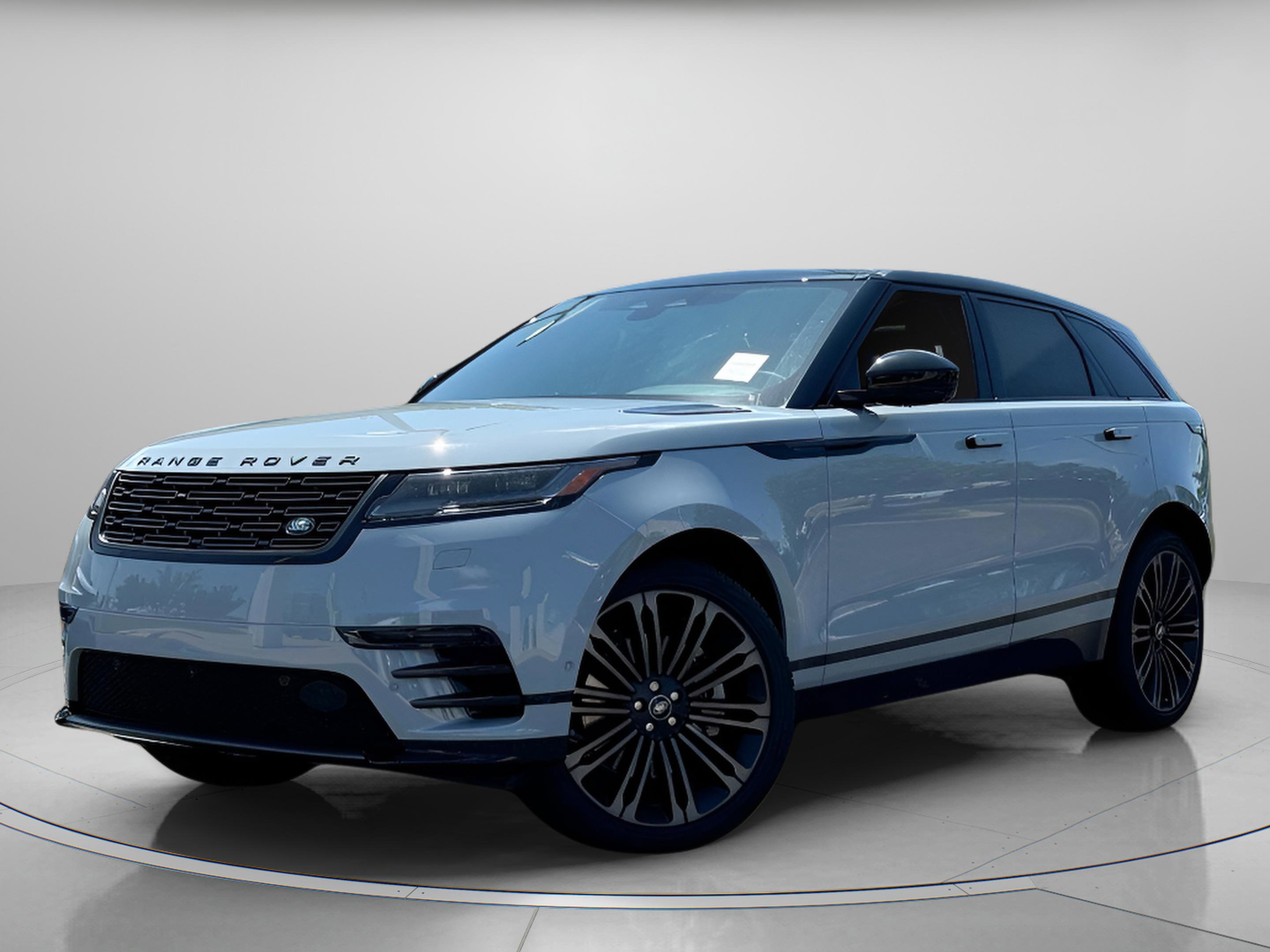 Used 2026 Land Rover Range Rover Velar Dynamic SE image 1