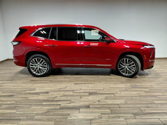 Used 2025 Buick Enclave Avenir AWD/4WD image 25