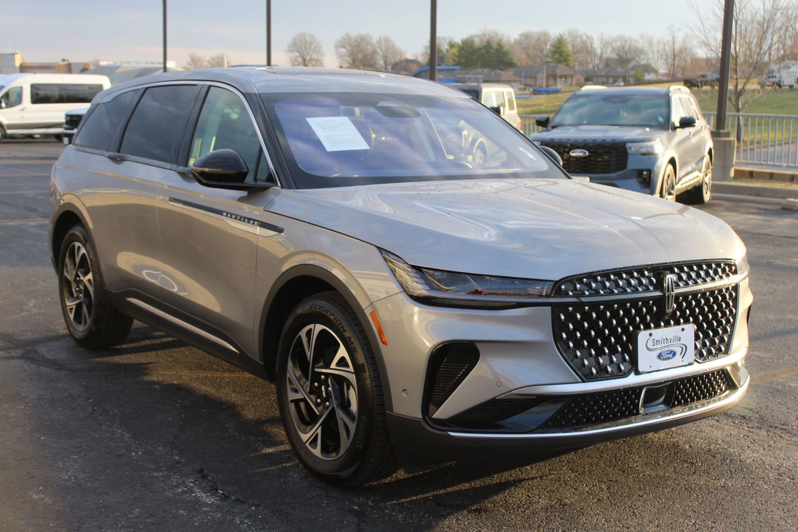 Used 2024 Lincoln Nautilus Premier w/ Equipment Group 102A image 9